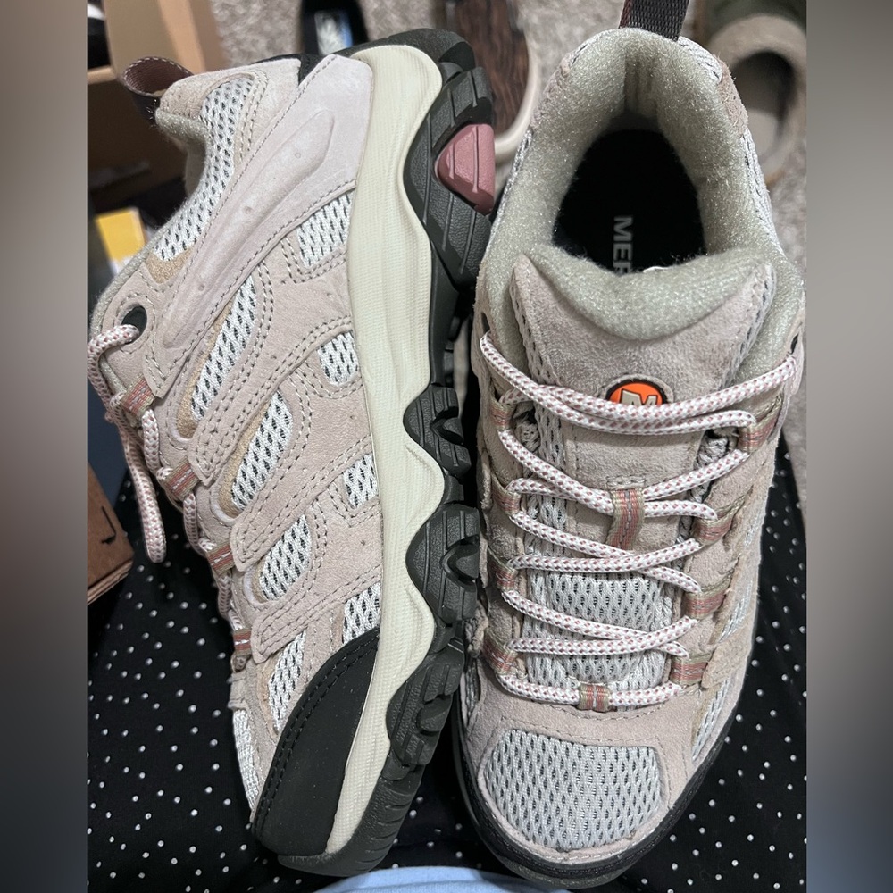 Merrell shoes - Picture 3 of 3